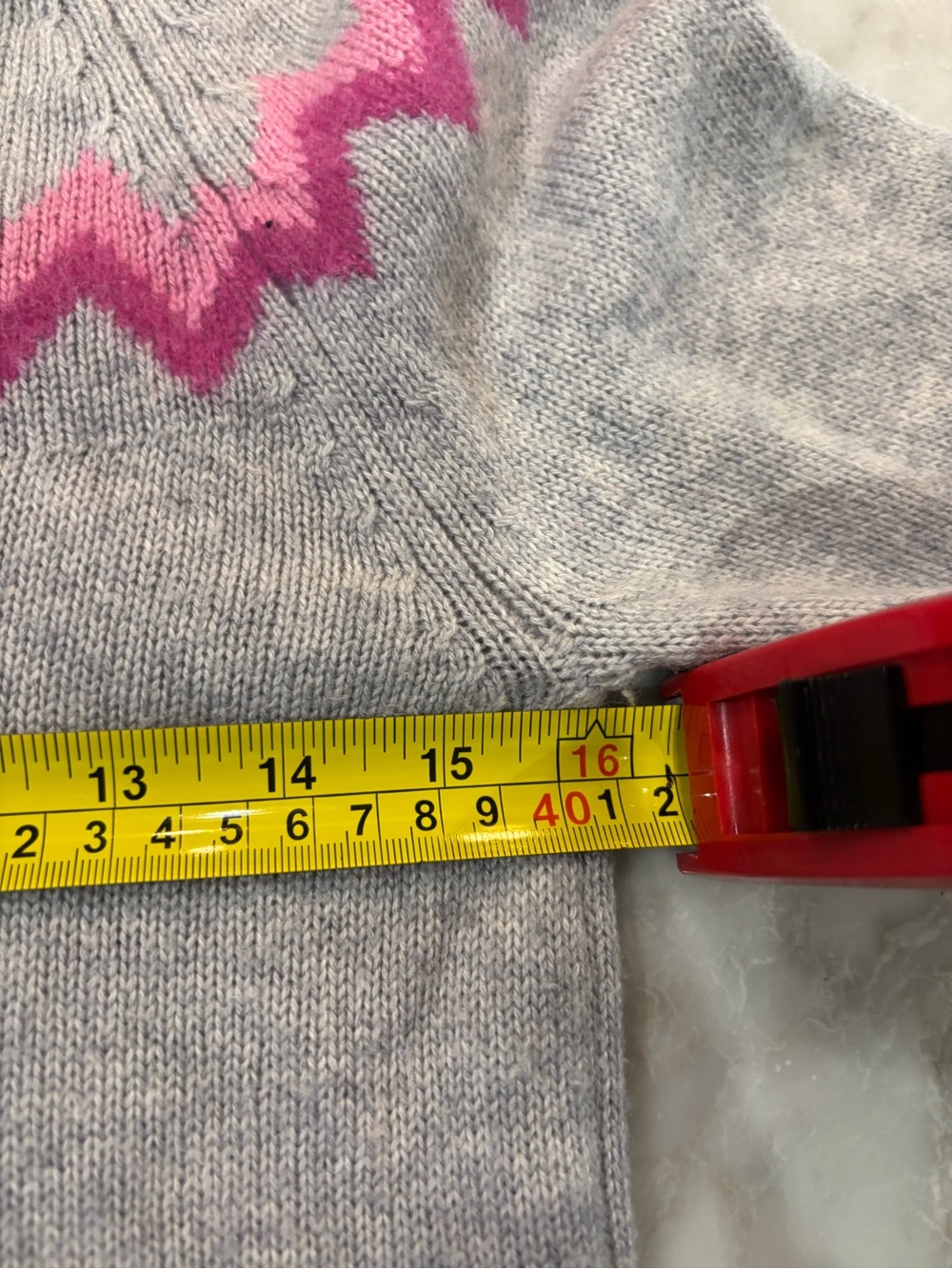 Saks Fifth Avenue Gray Pink Zigzag Yoke Wool Cashmere Sweater Womens XS - Picture 4 of 6